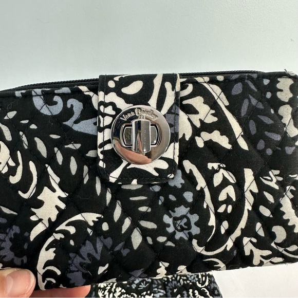 Vera Bradley Paisley Noir Quilted Turlock Tote "Travel Turlock Tote"& Wallet Set - Picture 8 of 14